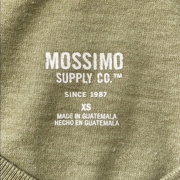 Mossimo Women’s V-neck Shirt - Picture 3 of 5